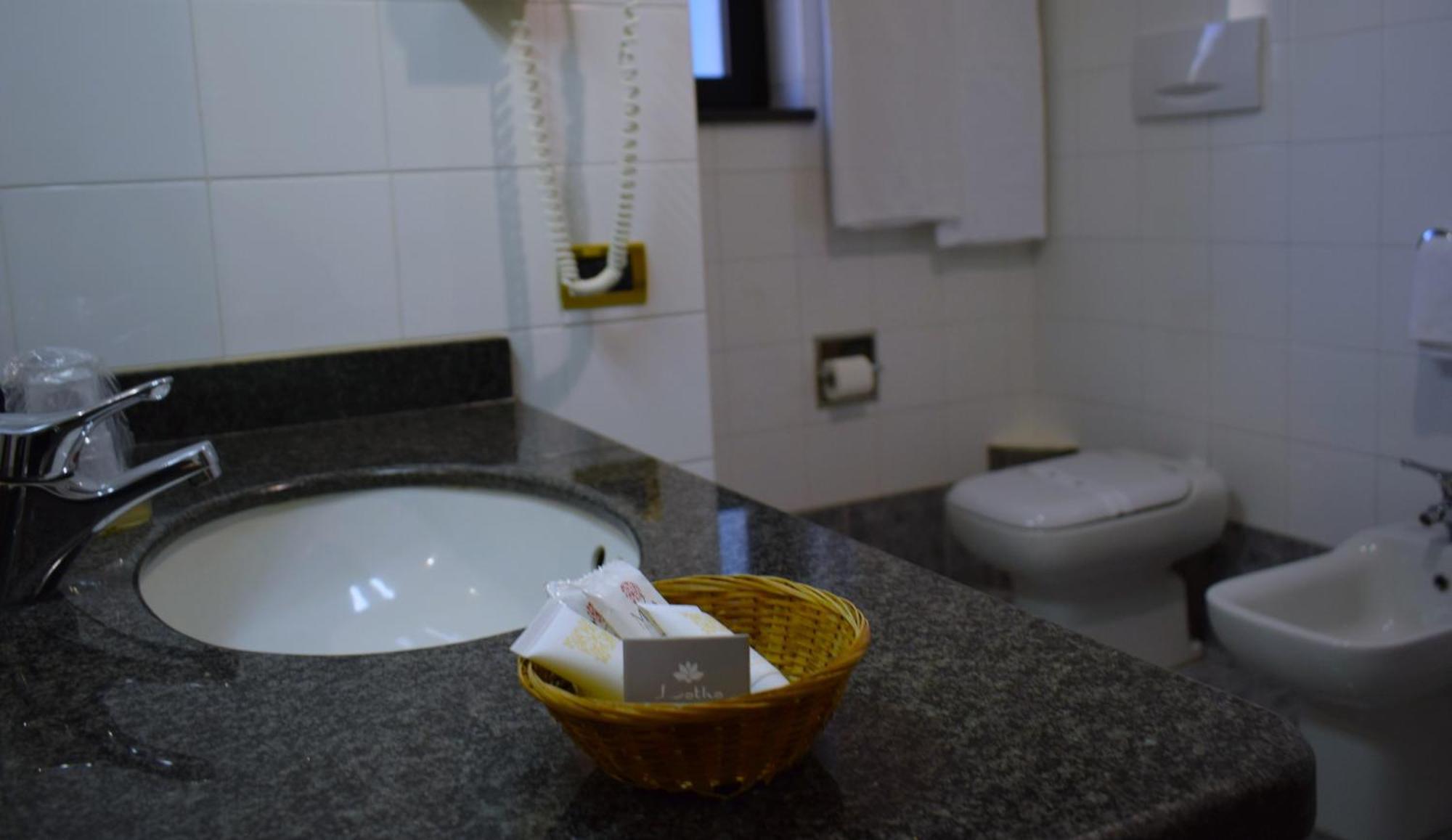 Hotel 90 Capurso Kültér fotó
